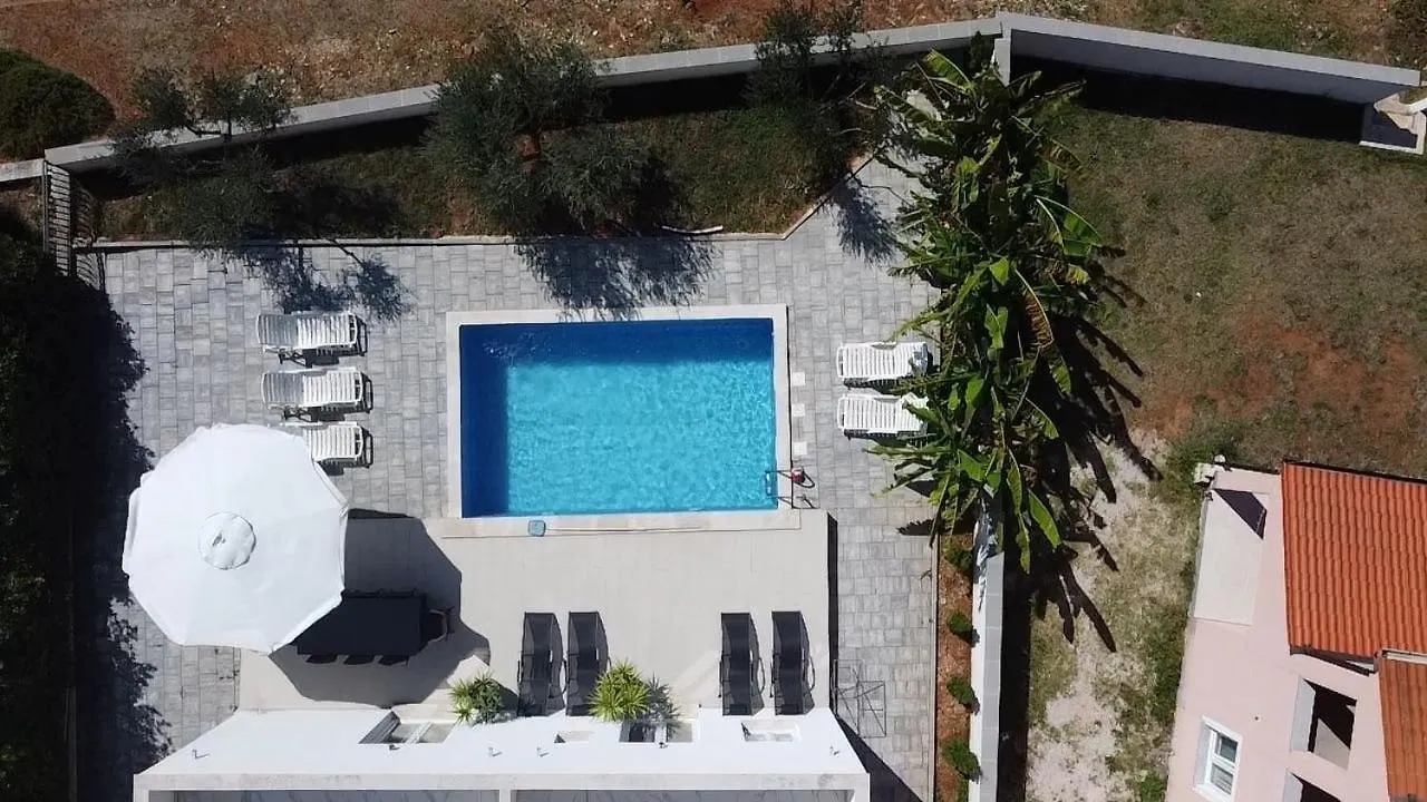 Villa Luana With Private Pool In Beautiful Rovinj
