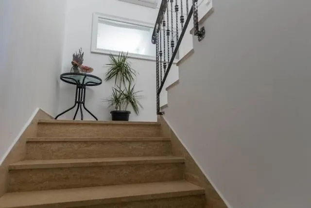 Villa Luana With Private Pool In Beautiful Rovinj Croatia