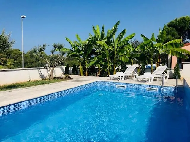Villa Luana With Private Pool In Beautiful Rovinj